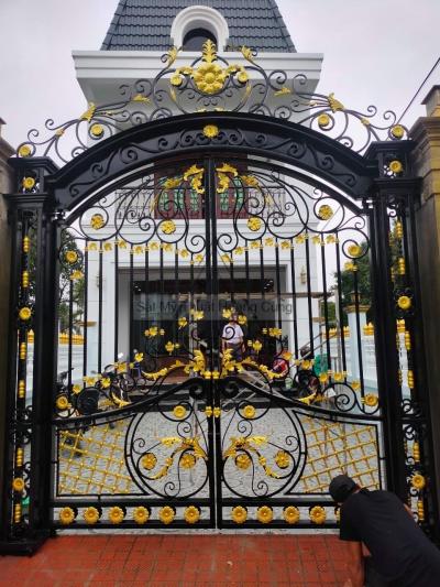 Làm Khung Bảo Vệ Cửa Sổ Sắt Mỹ Thuật Tại Thuận An Bình Dương